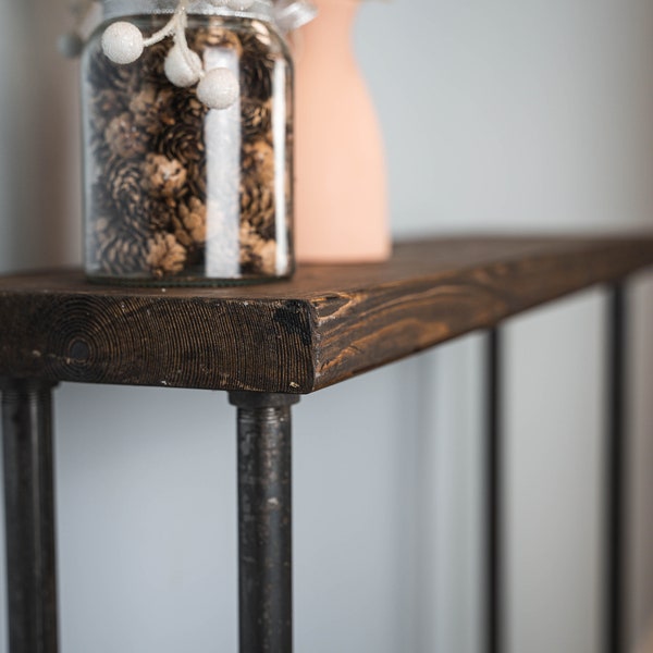 SOBNA Industrial Konsolentisch aus Holz - Flurtisch Heizkörper Regal Slimline Tisch mit industriegrauen gepaarten Beinen Baugerüst Holz