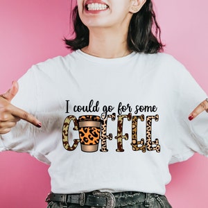 ブランド通販サイト CLOTH & CROSS Iced Coffee Queen Tシャツ