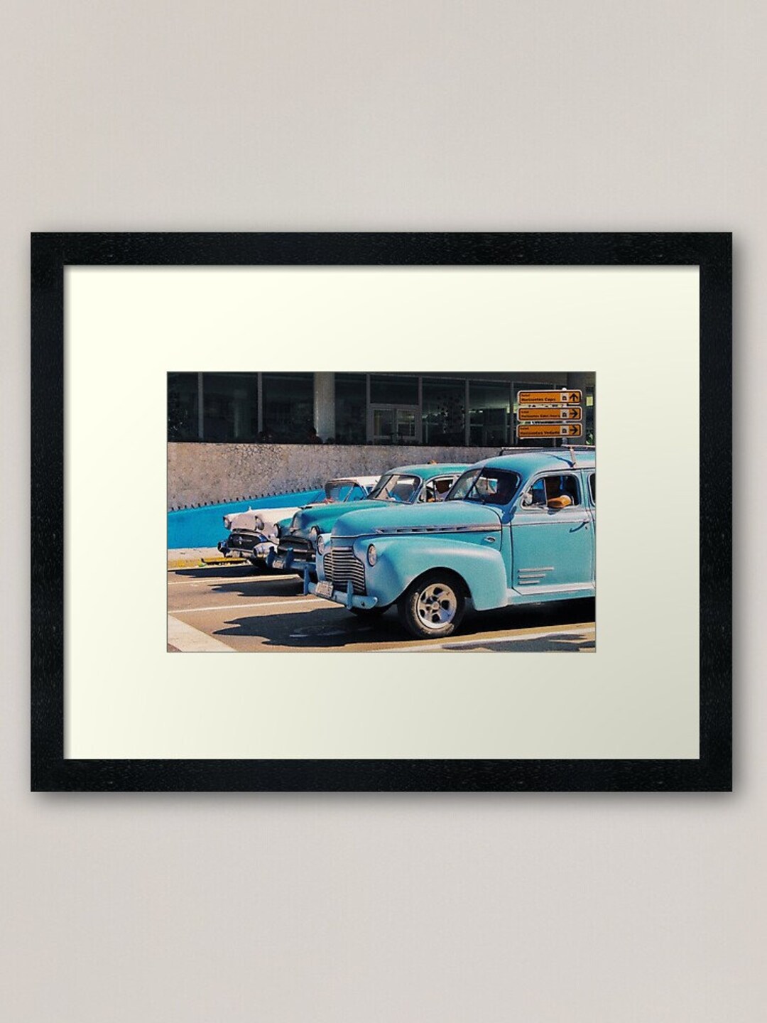 Printable Photo of Classic Car in Island, Island Travel Photo, Vintage