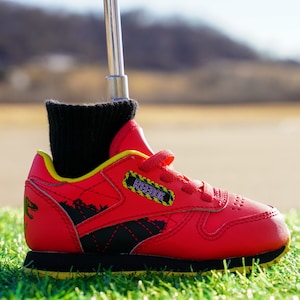 Reebok Classic Leather [JURASSIC PARK RED] Standing Sneaker Putter Cover