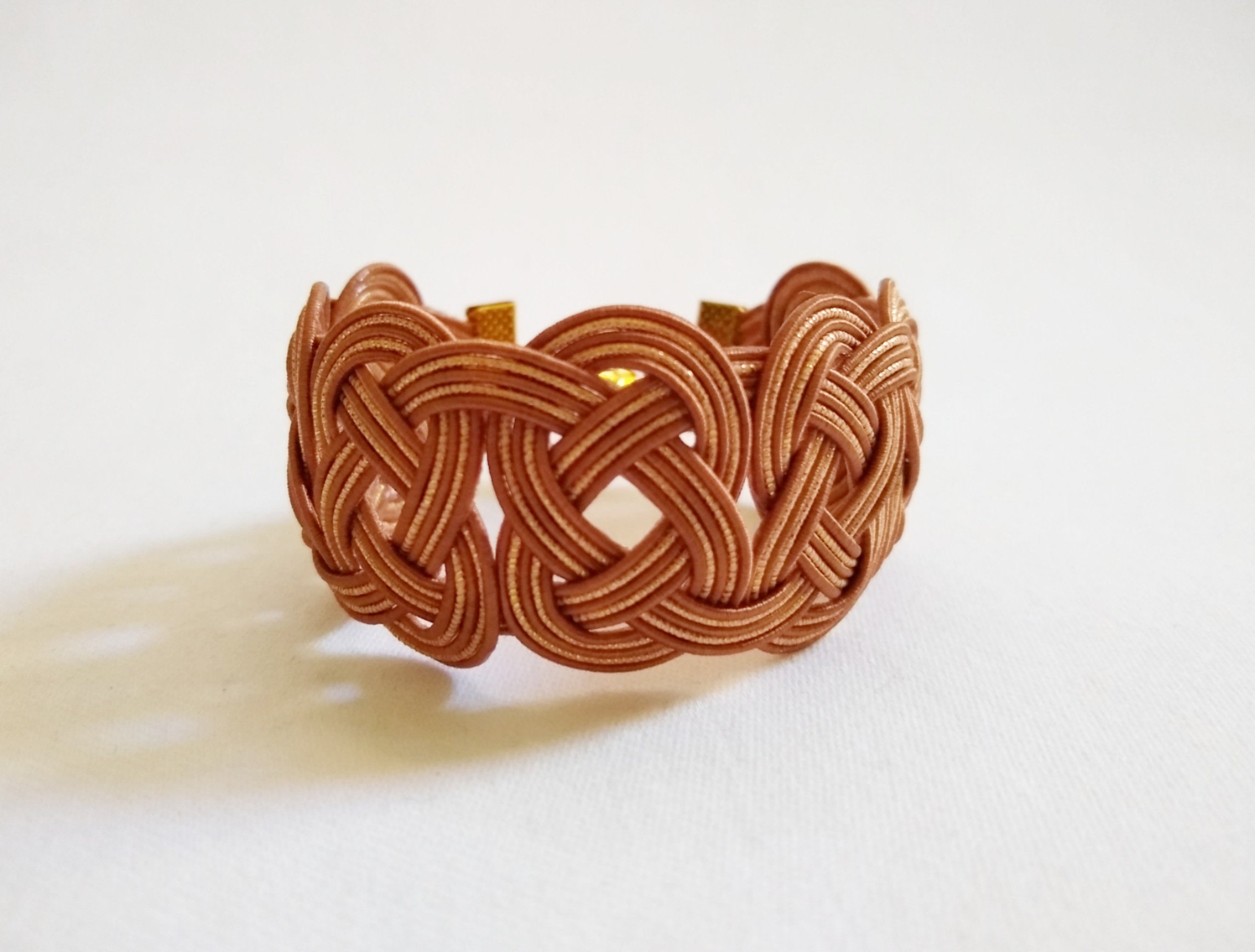 Japanese Mizuhiki bracelet/Celtic knot Mizuhiki bracelet/Light brown and gold/Hand woven