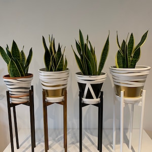 Suporte para vasos de plantas Suporte para plantas de madeira com 60 cm de altura em madeira maciça feito à mão no Reino Unido, suporte para vasos de jardinagem estilo meados do século, ótimo presente