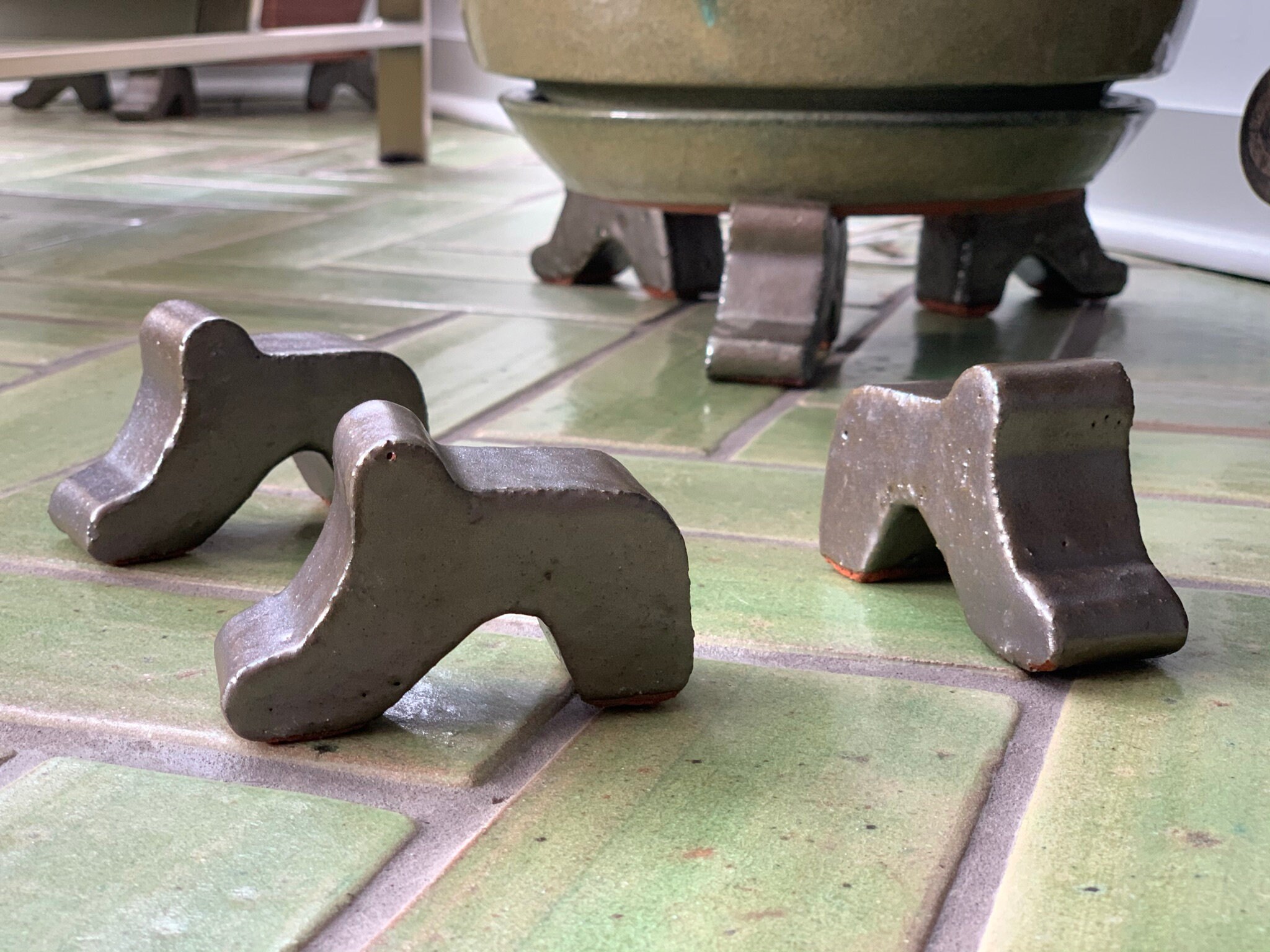 Glazed Black Pot Feet Outdoor / Indoor Set of 3 Clay Planter Etsy