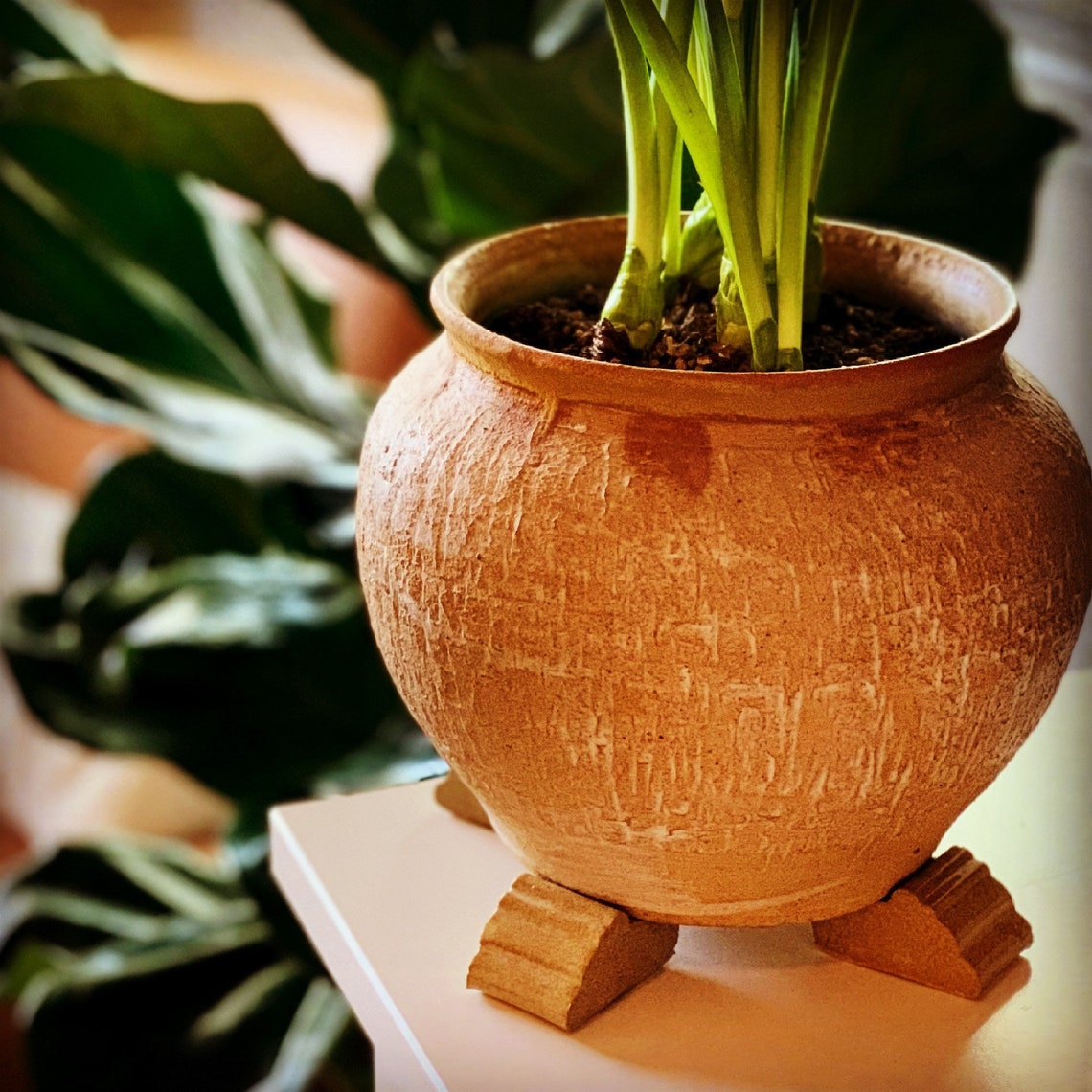 Terracotta Ribbed Pot Feet Outdoor / Indoor Set of 3