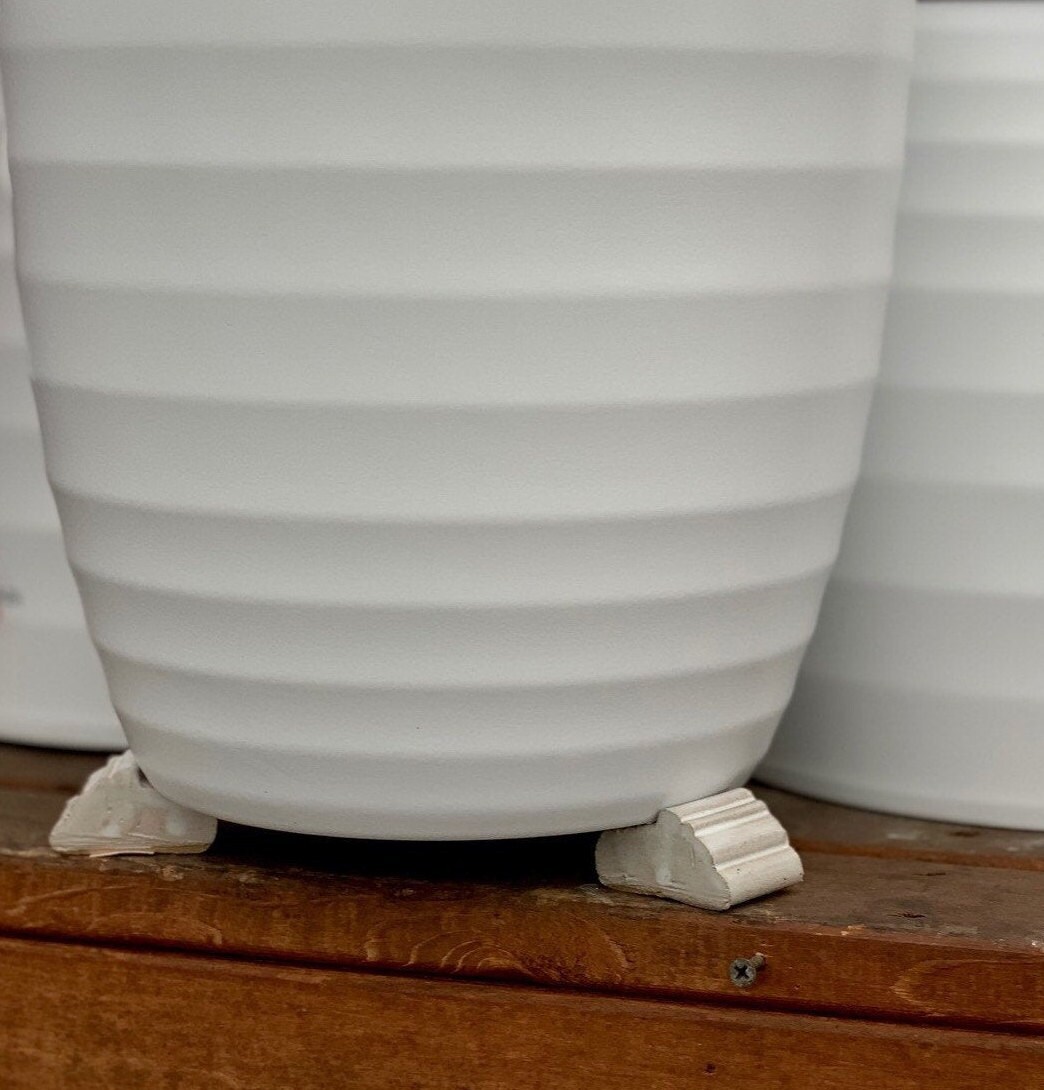 White Glazed Ribbed Pot Feet Outdoor / Indoor Set of 3 Clay Etsy