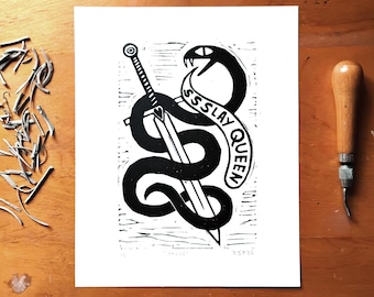 Arte en linóleo: Espada de la Reina Asesina Serpiente // Grabado en bloque hecho a mano