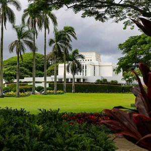 Laie Hawaii Temple Photo / LDS Temple Art Print (01)