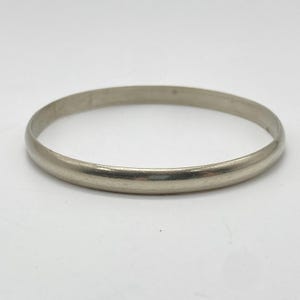Smooth Sterling Silver Solid Bangle 19.1g 67mm Diameter Vintage 925 Jewelry