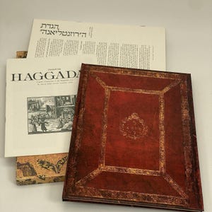 1738 Altona Passover Haggadah Vintage Facsimile w/ Original Box & Papers