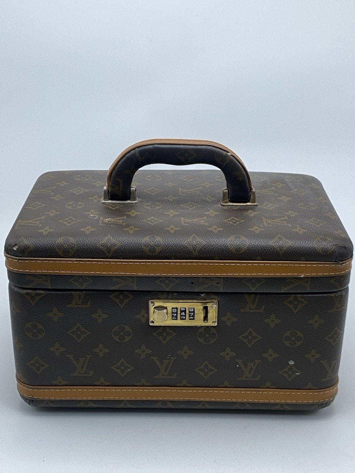 Louis vuitton cosmetic bag vintage - Etsy 日本