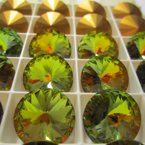 Swarovski - Vintage D.S. & Co. - Round Rivoli 1122, 16MM, Sahara