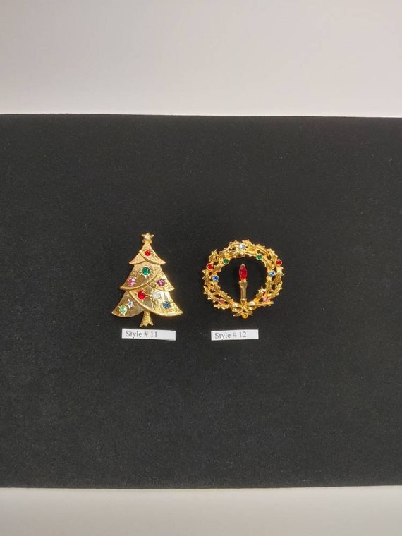 Vintage Gold plated Christmas Brooches from the 1… - image 8