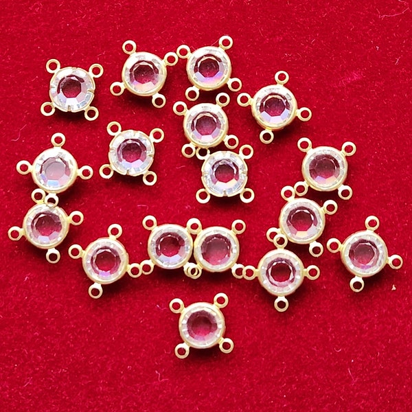 20 Vintage Connectors With 4 Rings, 8mm Round Faceted Crystal Glass Beads In Open Back Shiny Brass Half Bezel, Half Prong Settings.