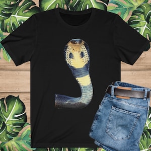 King Cobra Shirt, Wild Animals Snake Lovers Tees Gift For Her / Him, Unisex Bella Canvas T-shirt, (BE01T/2)