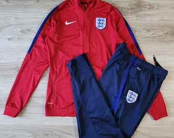 Nike England Damen Größe S-M Nationale Fußball Fußball Mannschaft Training Pre-Match Kit Trainingsanzug Voll-Zip Jacke Langarm Hosen Blau Rot