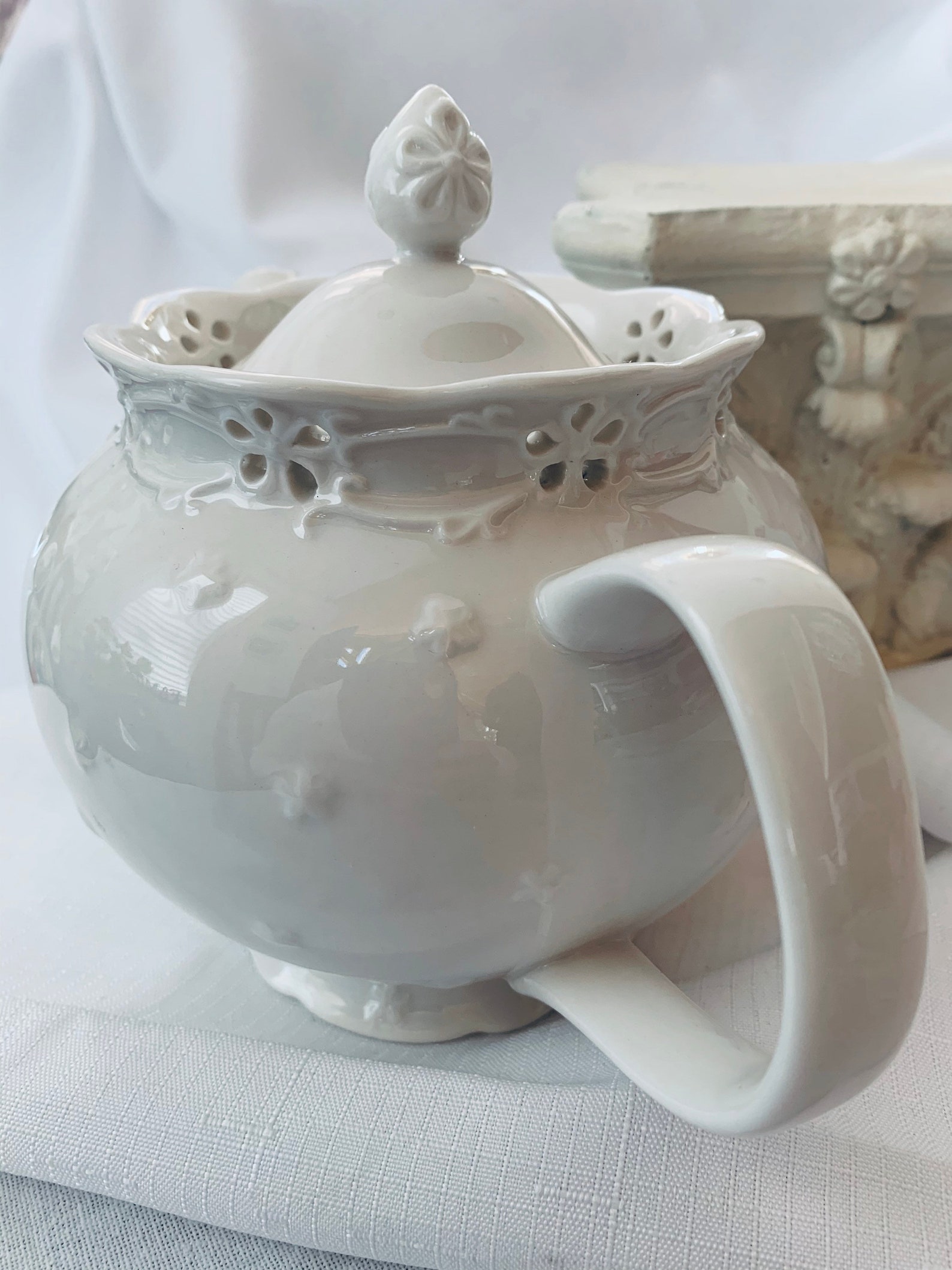 Vintage Graces teaware Pierced Daisy warm white teapot Etsy