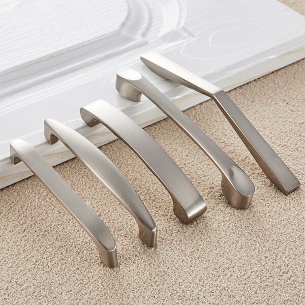 Elevate Your Kitchen with Modern Cabinet Pulls