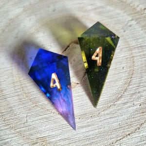 Sharp Edged SINGLE D4  | dice | D&D TTRPG Dungeons and Dragons