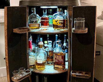 STEUERVERKAUF!! Bourbon Whisky Fass Schnapsschrank ~ Bar ~ Lazy Susan ~ L.E.D Lights