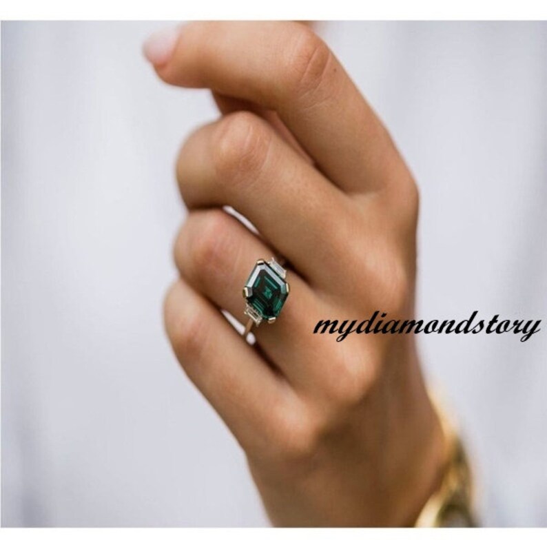 Engagement Ring 2.00 Ct Emerald Dark Green Moissanite Wedding Ring Anniversary Gift Ring Two Tone Gold Ring 14K White/&Yellow Gold Ring