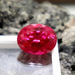 Bästa kvalitet rosa rubin ädelsten 14CT oval slipad rubin lös sten certifierad rubin ouppvärmd obehandlad sten fasetterad äkta rubinsten för att tillverka smycken