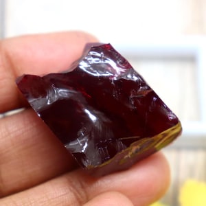 Pierre brute de rubis rouge non traitée, 104 carats, rubis brut certifié, morceaux bruts de rubis, pierres précieuses brutes naturelles, non taillées, rubis de roche, morceaux
