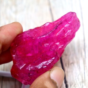 209.5ct Earth Mined Pink Ruby Gemstone Chunk Rough Ruby Loose Uncut Rock Ruby Certified Raw Rough Gemstone Rough Chunk Ruby 56x31.9mm Rough