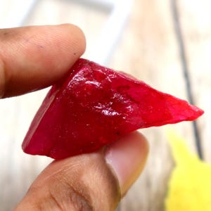 Rubí en bruto de 66,3 quilates, extraído a mano, sin calentar ni tratar, trozo de rubí en bruto suelto, rubí rosa extraído, piedra sin tallar, rubí en bruto certificado.