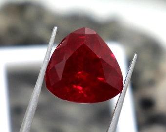 Trillion Cut Red Ruby Best Quality Loose Gemstone CGI Certified Ruby Faceted Genuine Ruby Unheated Untreated Stone 10.6Ct Ruby Pendant Size