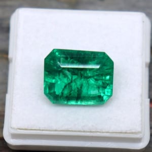 Earth Mined Green Emerald Gemstone Loose Emerald Emerald Cut 8-9Ct Faceted Emerald Certified Jewelry Making Stone At BEST OFFER Ever