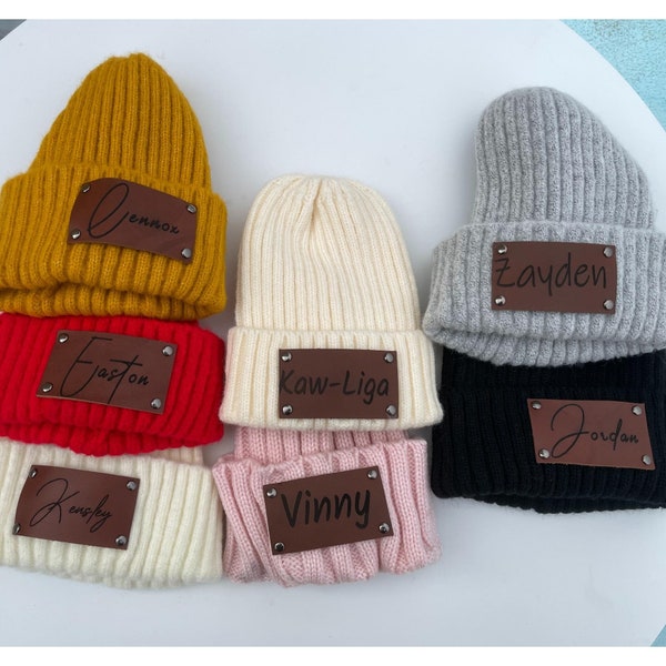 Signatur Beanie, Slouchy, Personalisierter Name, Beanie