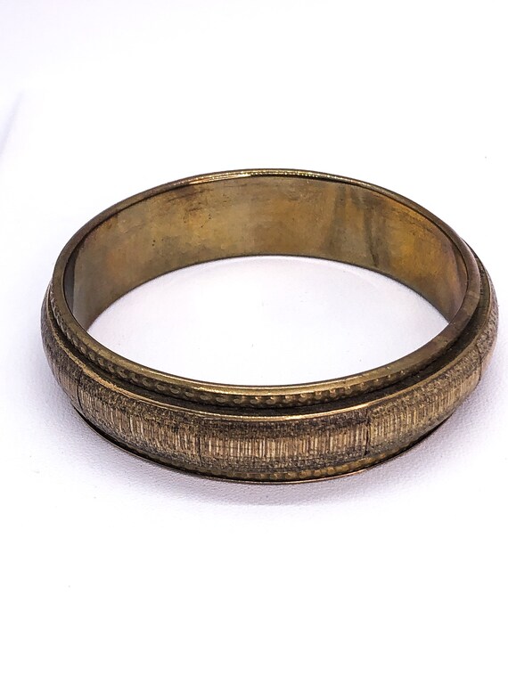 Vintage Jewelry- Brass Bangle- Brass Bracelet- Woo