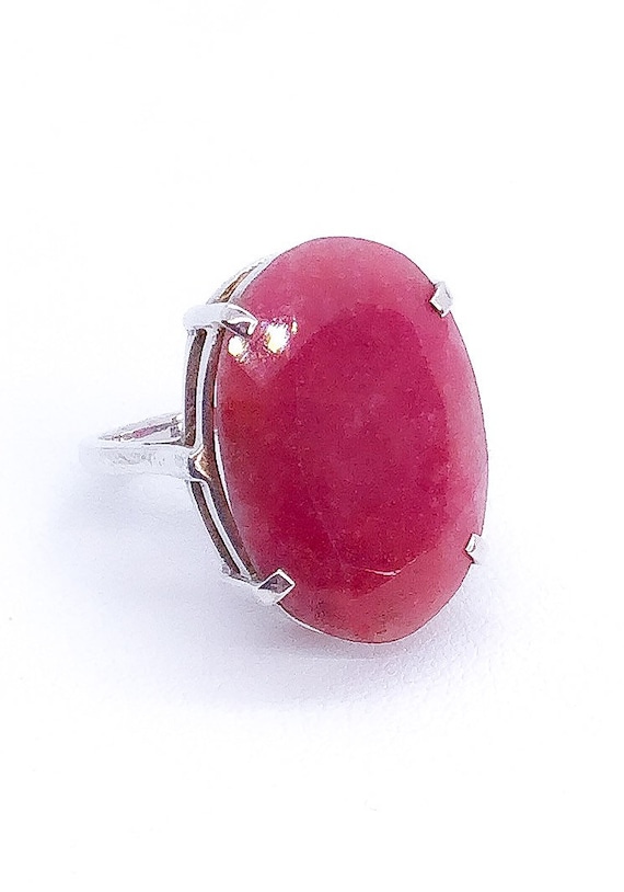 Vintage Jewelry- Sterling Silver- Red Quartz Oval 