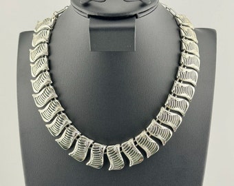 Vintage 1960s Signed Coro Statement Necklace Collar Bib Elegant Silver Filigree