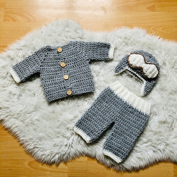 Ensemble gilet pantalon et bonnet aviateur bébé fait main au crochet 0-12 mois gris