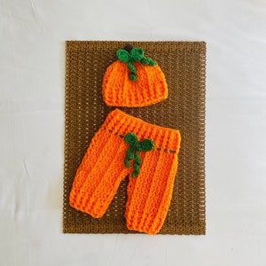 Pumpkin Halloween costume for babies