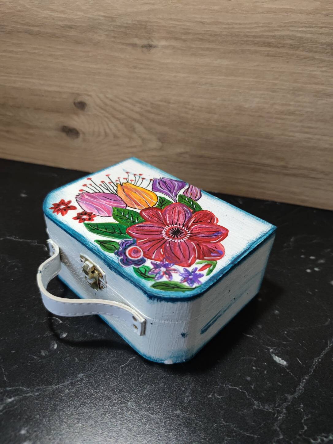 Petite Valisette en Bois, Boite Souvenir 14 X 10 X6 cm, Déco Fait Main avec Peinture Acrylique Végét