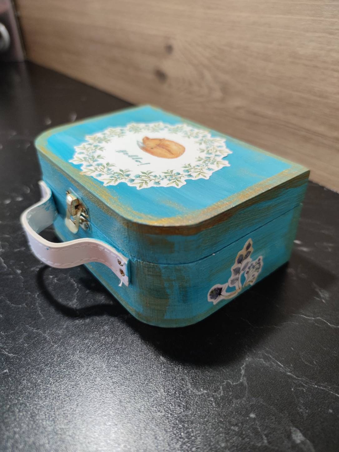 Petite Valisette en Bois, Boite Souvenir 14 X 10 X6 cm, Déco Fait Main avec Peinture Acrylique Végét