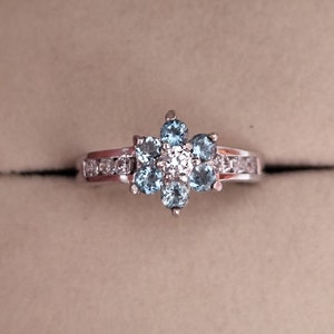 Aquamarijn bloemenring Aquamarijn bloemenring met kanaalband Good Blue Aqua-ring in 925 sterlingzilver maart geboortesteenring als cadeau