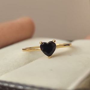 Black Onyx Heart Ring in solid Yellow Gold Black Heart Gemstone Promise Ring 5mm Heart Gemstone Rings for Love Anniversary Wedding Gifts