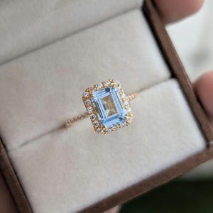 Good Blue Aquamarine Ring in 925 silver Emerald cut Aquamarine with Diamonds Engagement Ring 2 Carat Aquamarine with Moissanite Halo for her