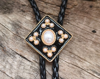 Cross Pearl Flower Bola Bolo Tie - Leather Rope Wedding Necklace - Golden Western Cowboy Bolos - Native American Style Necktie