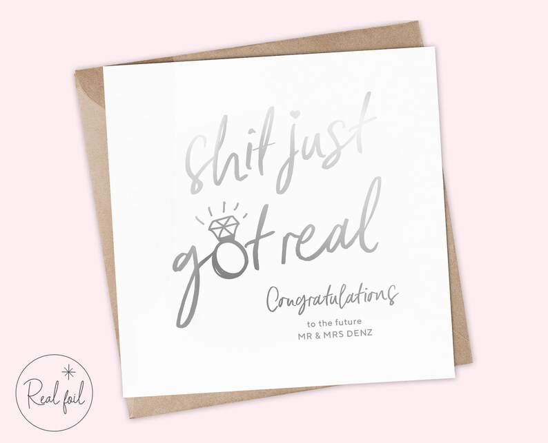 Mierda acaba de recibir una tarjeta de compromiso real - Tarjeta de compromiso personalizada, tarjeta de boda - Recuerdo, lámina metálica, Mierda se volvió real, Felicitaciones imagen 3