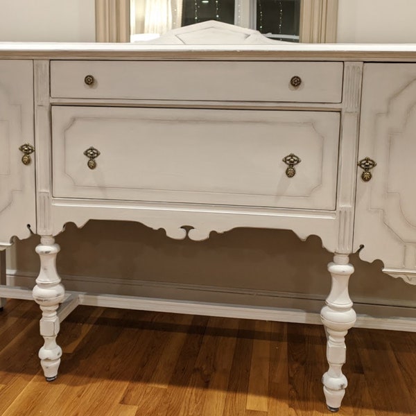 SOLD out!!! Stunning refurbished Vintage white sideboard / buffet