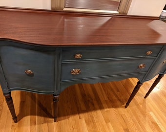 SOLD !!! Sample only!!! Gorgeous Refinished Vintage Mahogany buffet / sideboard.
