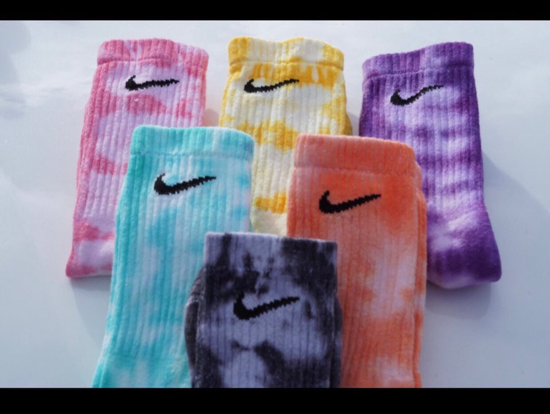 pack of tie dye nike socks