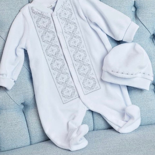 Warm overalls (slip) for the baptism, white velor/ White Slip has a pattern embroidered with silver lurex thread /In Stok 68 cm