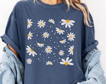 Comfort Colors® Daisy Shirt, Wildflower Shirt, Floral Shirt Gift, Birth Month Flower, Gift For Sister, Summer Shirt, Daisy Women Shirt
