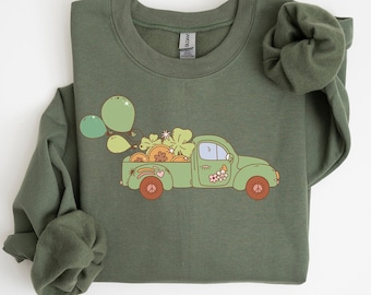 St Patricks Day Sweatshirt, Lucky Sweatshirt, Retro St Patricks Day Shirt, Irish Sweater, Shamrock Shirt, Lucky Sweatshirt, St Pattys Day