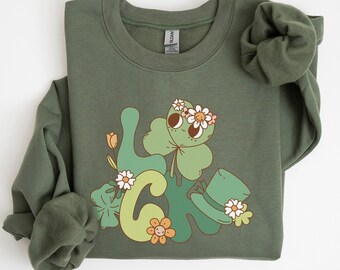 St Patricks Day Sweatshirt, Lucky Sweatshirt, Retro St Patricks Day Shirt, Irish Sweater, Shamrock Shirt, Lucky Sweatshirt, St Pattys Day